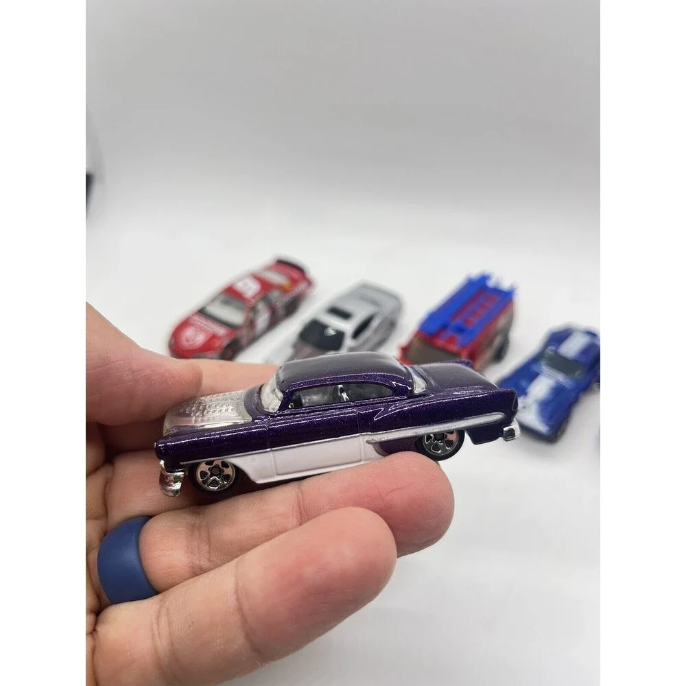 Lot of 10 Die Cast Cars